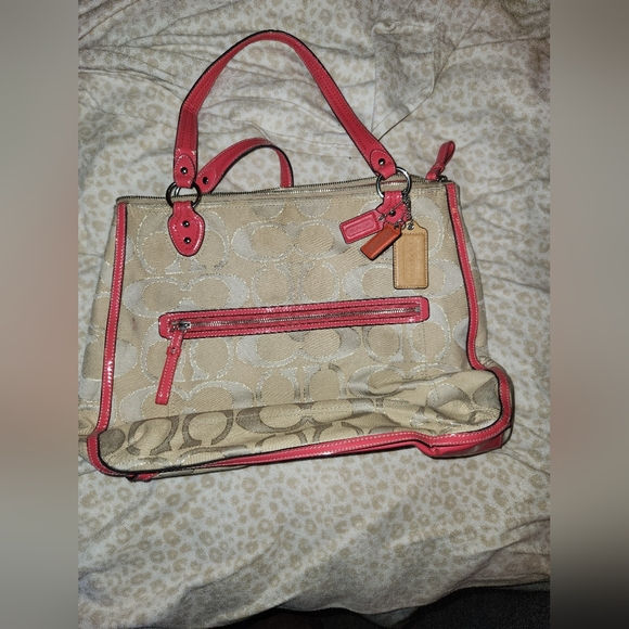 Coach poppy collection in a Bright Salmon pink color handbag - Picture 1 of 7